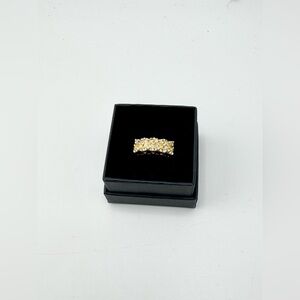 Fashion Gold Tone Ring with Clear Rhinestones Size 8